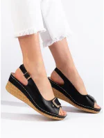 Pěkné sandály černé dámské na klínku Pěkné sandály černé dámské na klínku