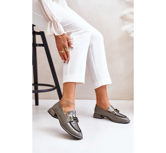 Lakované Dámské Polobotky Na Klínku S Ozdobou Artiker 55C0412 Šedé