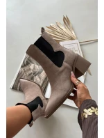 Dámské kožené semišové boty Artiker – béžové, zateplené, na podpatku Dámské kožené semišové boty Artiker – béžové, zateplené, na podpatku