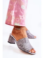 Kožené dámské pantofle na vysokém podpatku Zebra šedá model 21589956 - Boto