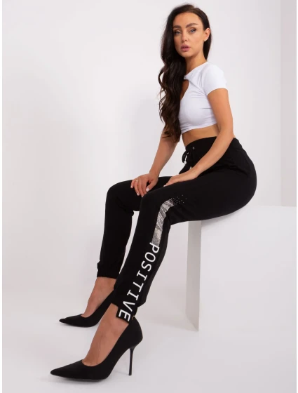 Spodnie dresowe RV DR model 18843544 czarny - FPrice Spodnie dresowe RV DR model 18843544 czarny - FPrice