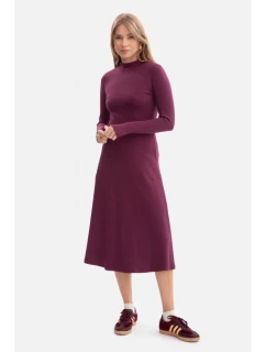 model 21379824 Žebrované midi šaty s asymetrickým pasem švestka - BeWear