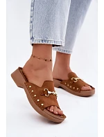 Semišové dámské pantofle model 22182191 Camel - Inblu