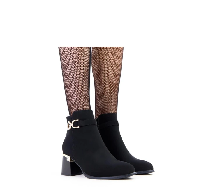 Boty na podpatku model 218813 Solea Boty na podpatku model 218813 Solea