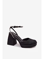 Dámské sandály na masivním podpatku ve tvaru sloupku s páskem se štrasem Černé Seraphina Dámské sandály na masivním podpatku ve tvaru sloupku s páskem se štrasem Černé Seraphina