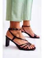 Klasické lakované sandály na podpatku černé Milani Klasické lakované sandály na podpatku černé Milani
