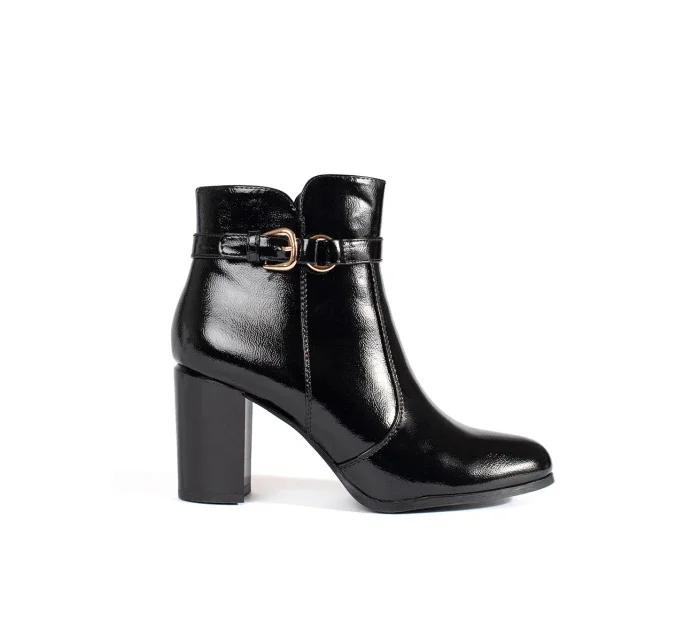 Zajímavé dámské černé  kotníčkové boty Obcas