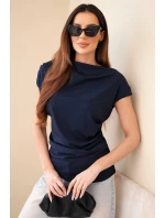 Dámská žebrovaná halenka z viskózy s model 22030154 výstřihem a nařasením tmavě modrá - K-Fashion