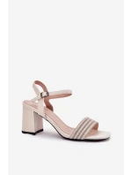 Dámské sandály na podpatku se zirkony a pletením Béžové model 21695084 - VINCEZA