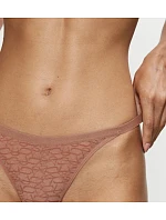TRIUMPH Signature Sheer – Neviditelná tanga s plochým pásem Triumph TRIUMPH Signature Sheer – Neviditelná tanga s plochým pásem Triumph