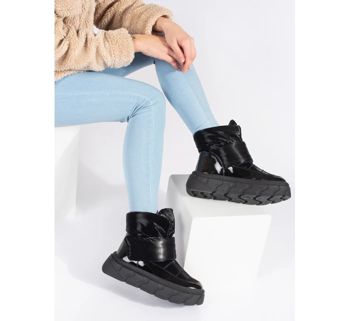 Trendy dámské černé  sněhule platforma