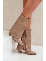 Ozdobené Lesklé Botky S Svrškem Na Podpatku Zateplené Béžové model 21679224 - Boto