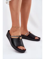 Kožené Dámské Pantofle S Ozdobným Páskem model 21698290 Černé - S.Barski Kožené Dámské Pantofle S Ozdobným Páskem model 21698290 Černé - S.Barski