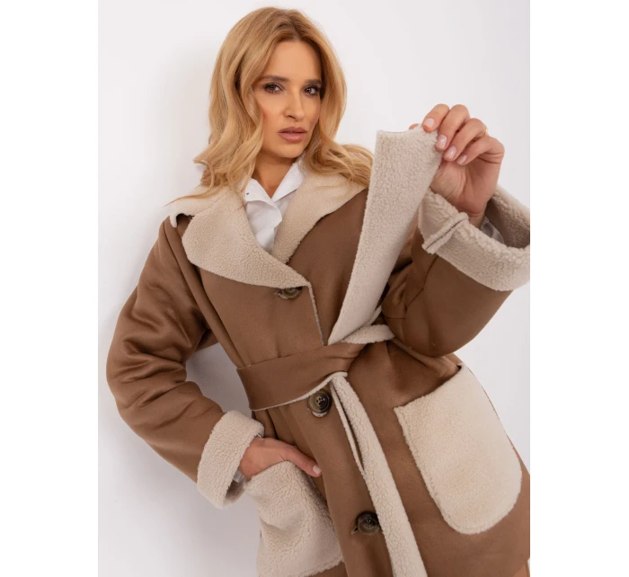 LK KR bunda 509454 1.96P velbloud