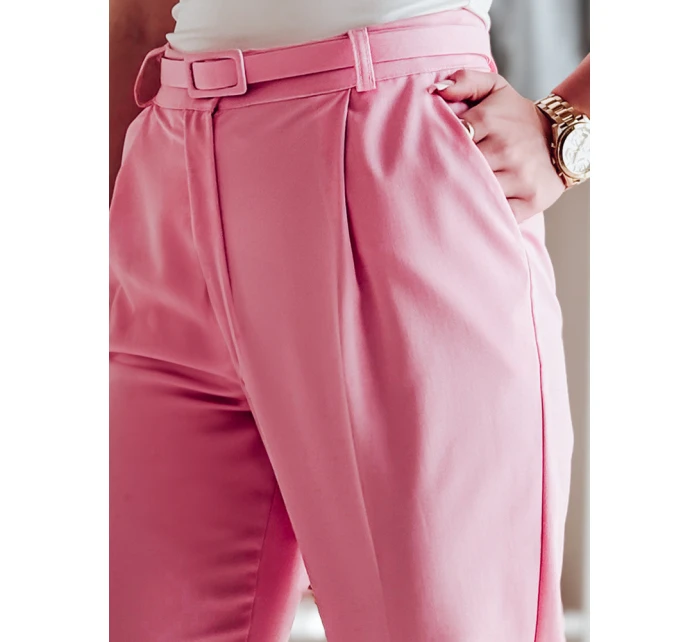 Ležérní dámské plisované kalhoty s páskem PLISSO pink FashionStreet UY2519 Ležérní dámské plisované kalhoty s páskem PLISSO pink FashionStreet UY2519