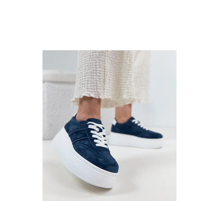 Sportovní boty na platformě model 226588 Solea