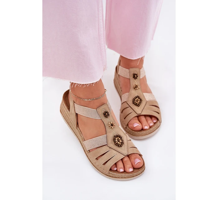 Dámské Sandály Na Klínu S Ozdobami Béžové model 21702188 - Inblu