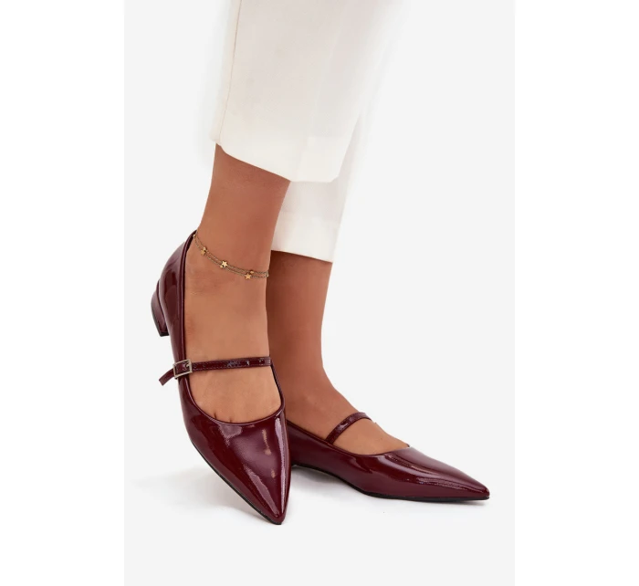 Lakované baleríny na podpatku s páskem Bordové model 21709670 - Boto