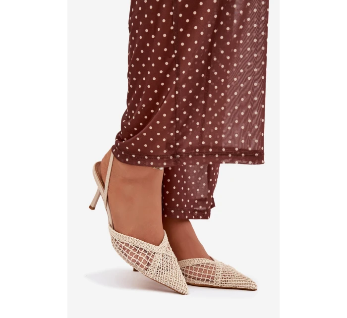 Sandály z pleteniny na jehlovém podpatku světle béžové model 21919223 - Boto