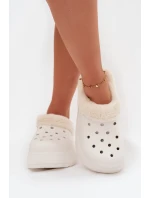 Dámské pěnové pantofle zateplené kožíškem – bílé Palvine Dámské pěnové pantofle zateplené kožíškem – bílé Palvine