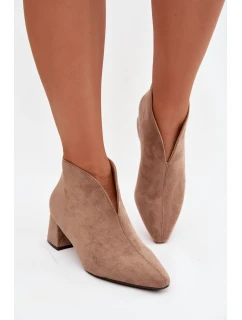 Dámské kotníkové boty na podpatku s prošíváním – béžové Darlisse