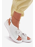 Kožené dámské sandály s ozdobným detailem bílé Deliva