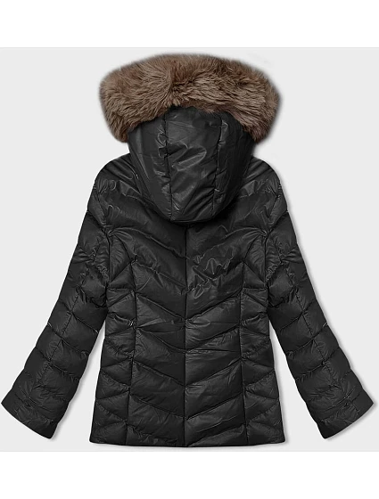 Černobéžová krátká zimní bunda s kapucí model 21246212 - J.STYLE Černobéžová krátká zimní bunda s kapucí model 21246212 - J.STYLE