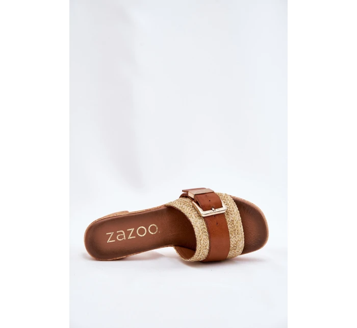 Kožené Dámské Sandály Na Podpatku S Přezkou A Pletením Hnědé model 21697435 - Zazoo Kožené Dámské Sandály Na Podpatku S Přezkou A Pletením Hnědé model 21697435 - Zazoo