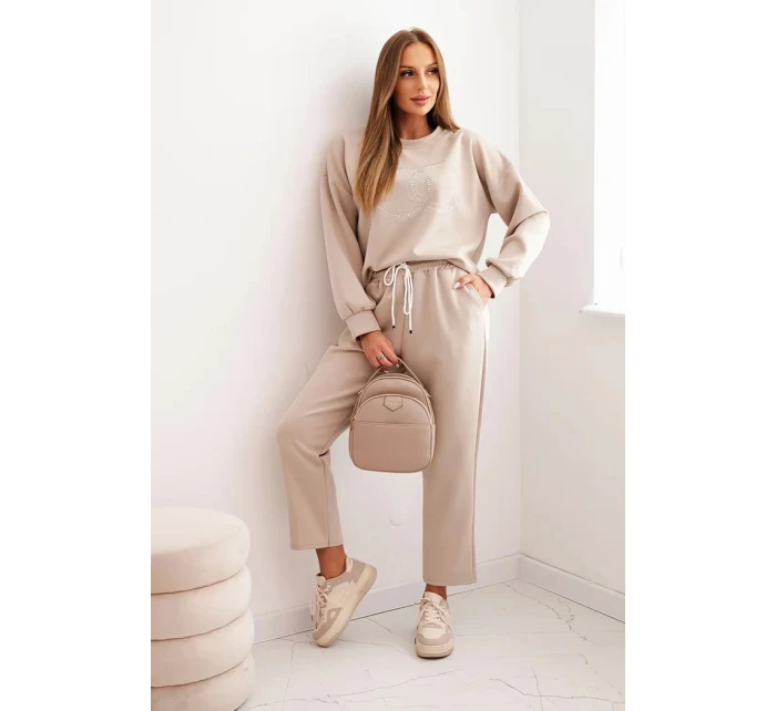 Dámský komplet z viskózy s ozdobným motivem a kalhotami béžový Dámský komplet z viskózy s ozdobným motivem a kalhotami béžový