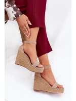 Dámské Sandály Na Klínu S Pletením Khaki model 21687944 - Boto