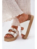 Dámské Pantofle Na Platformě S Přezkami model 21694057 Bílé - Lee Cooper