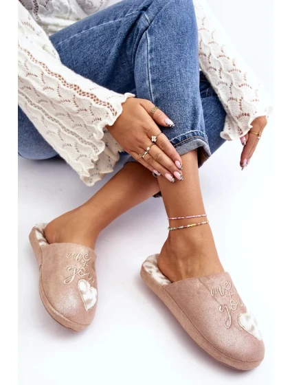 Růžové dámské lesklé pantofle model 20035758 - Kesi