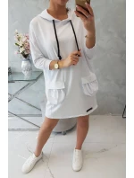 Šaty s kapucí bílé Šaty s kapucí bílé