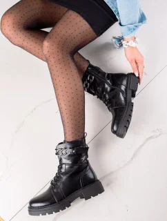 Komfortní černé kotníčkové boty dámské na plochém podpatku