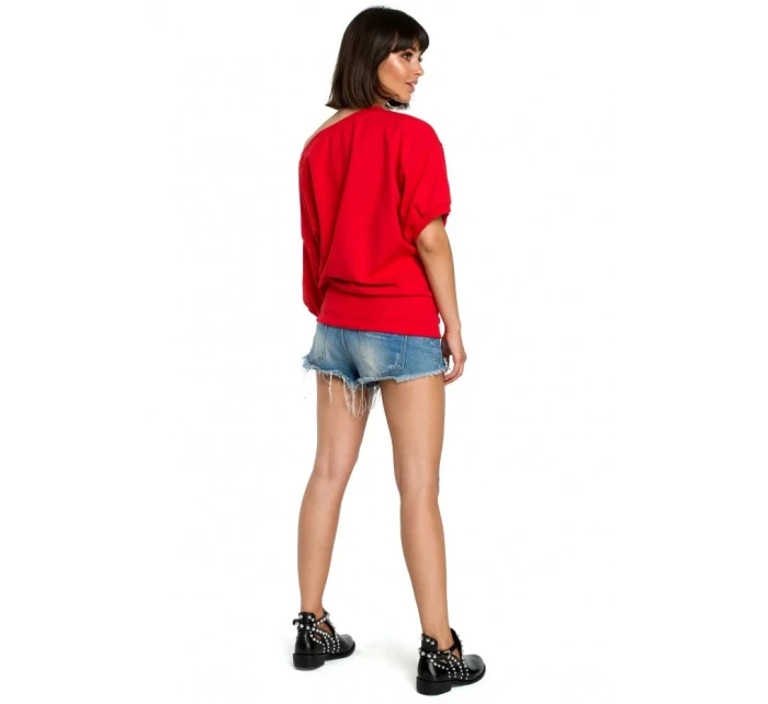 model 18001816 Halenka nadměrné velikosti se zavinovacími detaily červená - BeWear