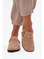 Dámské nazouváky s podšívkou s přezkou Béžové model 21715161 - Boto