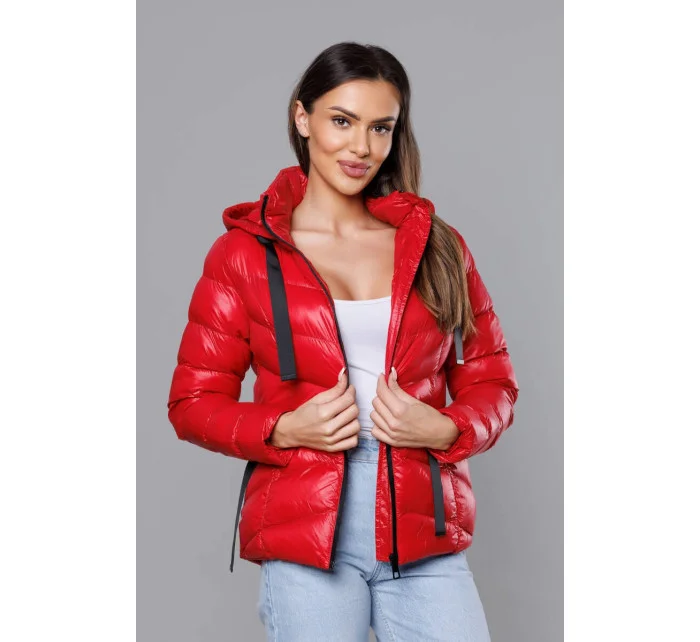 Červená krátká dámská zimní bunda (23066-(270)(1)) Červená krátká dámská zimní bunda (23066-(270)(1))