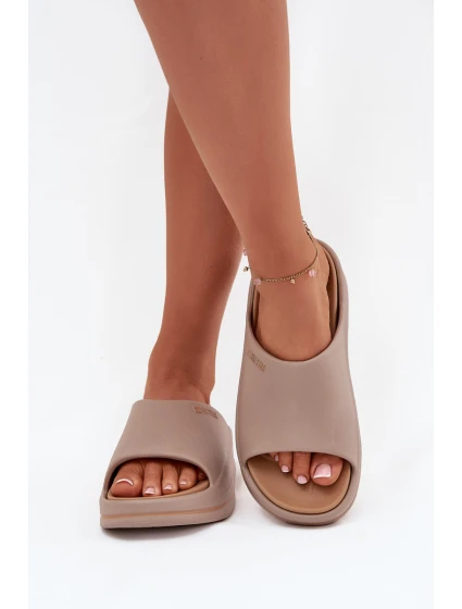 Dámské Pantofle Na Platformě Big Star model 21706422 Tmavě Béžové - Big Star Shoes Dámské Pantofle Na Platformě Big Star model 21706422 Tmavě Béžové - Big Star Shoes