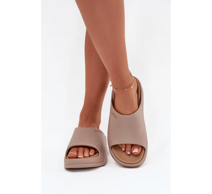 Dámské Pantofle Na Platformě Big Star model 21706422 Tmavě Béžové - Big Star Shoes Dámské Pantofle Na Platformě Big Star model 21706422 Tmavě Béžové - Big Star Shoes