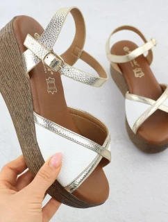 Dámské sandály na platformě bílé a zlaté S.Barski PL51-324