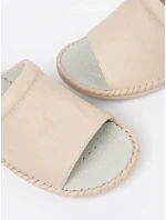 Originální Jasnobeżowy nazouváky dámské na plochém podpatku Originální Jasnobeżowy nazouváky dámské na plochém podpatku