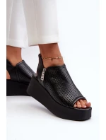 Zazoo 1792 Kožené Vyšívané Sandály Na Klinu Černé