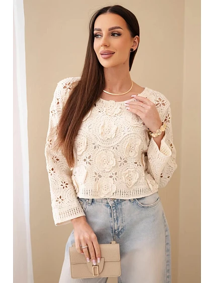 Dámský ažurový svetr s květinovým vzorem béžový