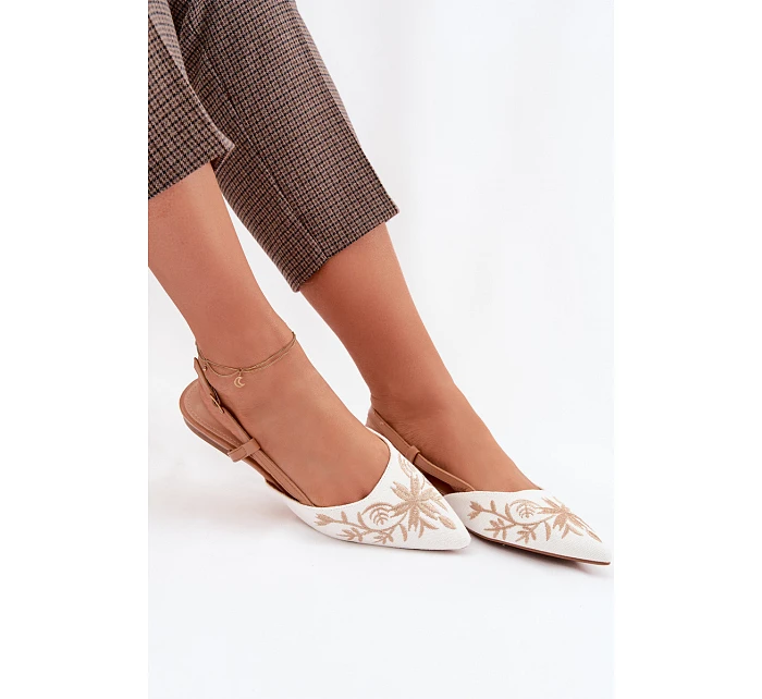 Dámské sandály s výšivkou na ploché Camel Grelia Dámské sandály s výšivkou na ploché Camel Grelia