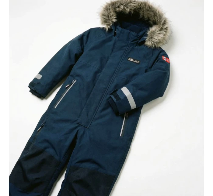Dětská zimní kombinéza Trollkids Kids Kirkenes Snowsuit sportovní černá (387-100) Dětská zimní kombinéza Trollkids Kids Kirkenes Snowsuit sportovní černá (387-100)
