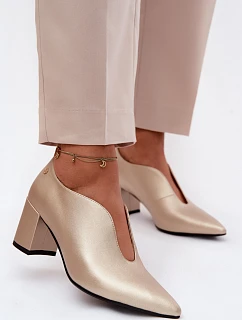 Kožené dámské lodičky na podpatku model 22125761 Zlato - Maciejka