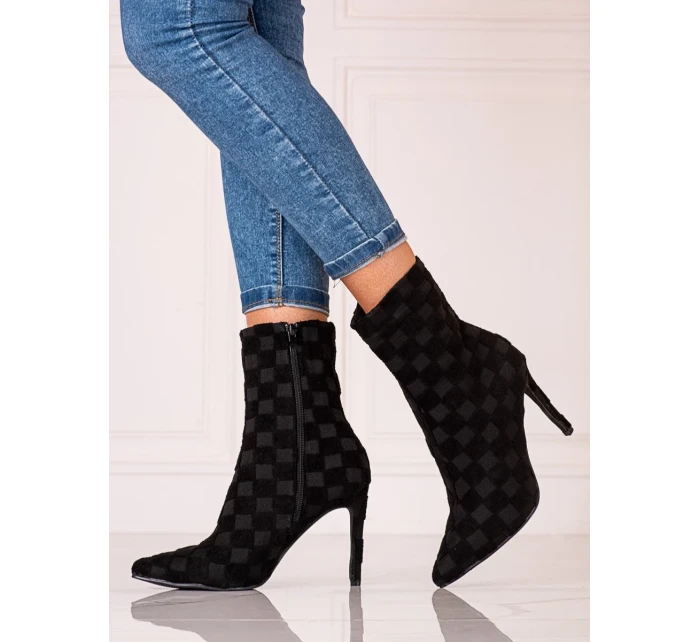 Exkluzívní dámské  kotníčkové boty černé na jehlovém podpatku