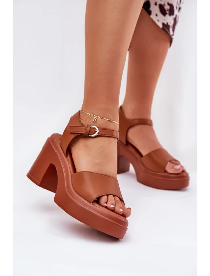 Dámské Sandály Na Podpatku A Platformě Z Eko Kůže Camel model 21687160 - Boto Dámské Sandály Na Podpatku A Platformě Z Eko Kůže Camel model 21687160 - Boto
