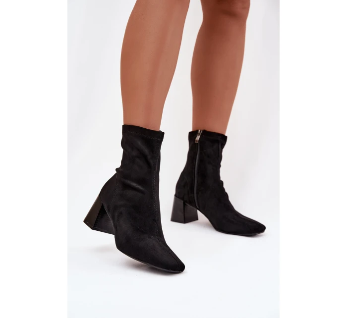 Dámské kotníkové boty na podpatku z eko semiše Olianne
