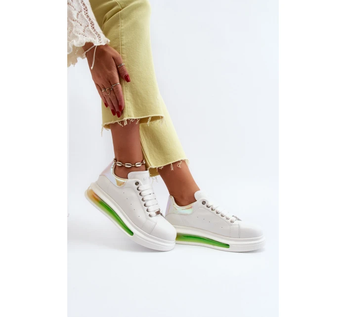 Dámské kožené tenisky model 21650221 bílé - Goe